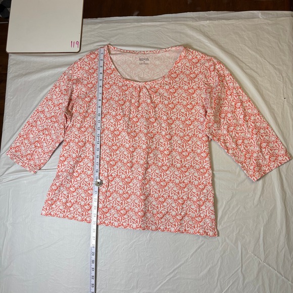 Kenneth Woman 1X Coral White Geometric Print 3/4 Sleeve Top Plus Size - Picture 2 of 8